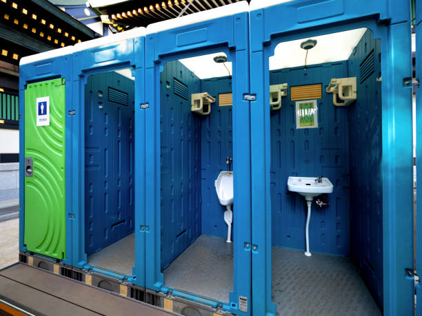 Best Construction site porta potty rental  in Freer, TX